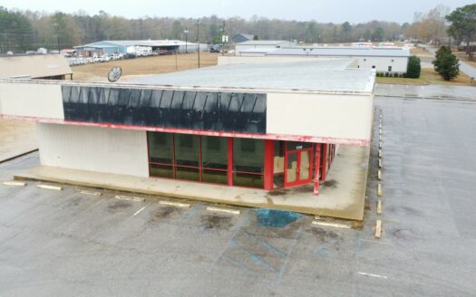 Former Advance Auto Parts