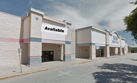 Location Adjacent to 
ROSS / dd’s DISCOUNTS